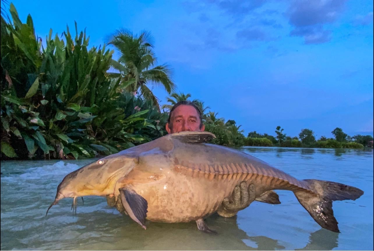 Ripsaw Catfish fishing Thailand